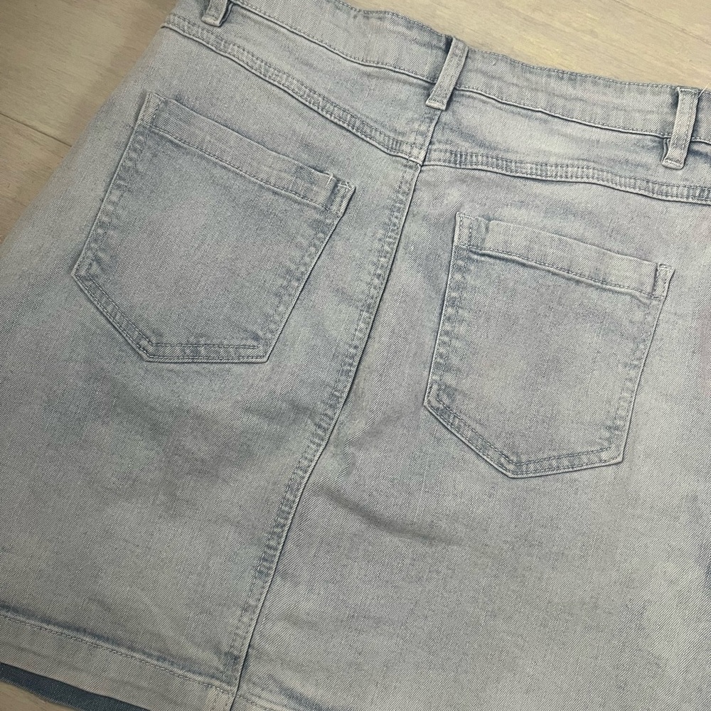 Chelsea & Violet Light Blue Denim Skirt - Picture 3 of 3
